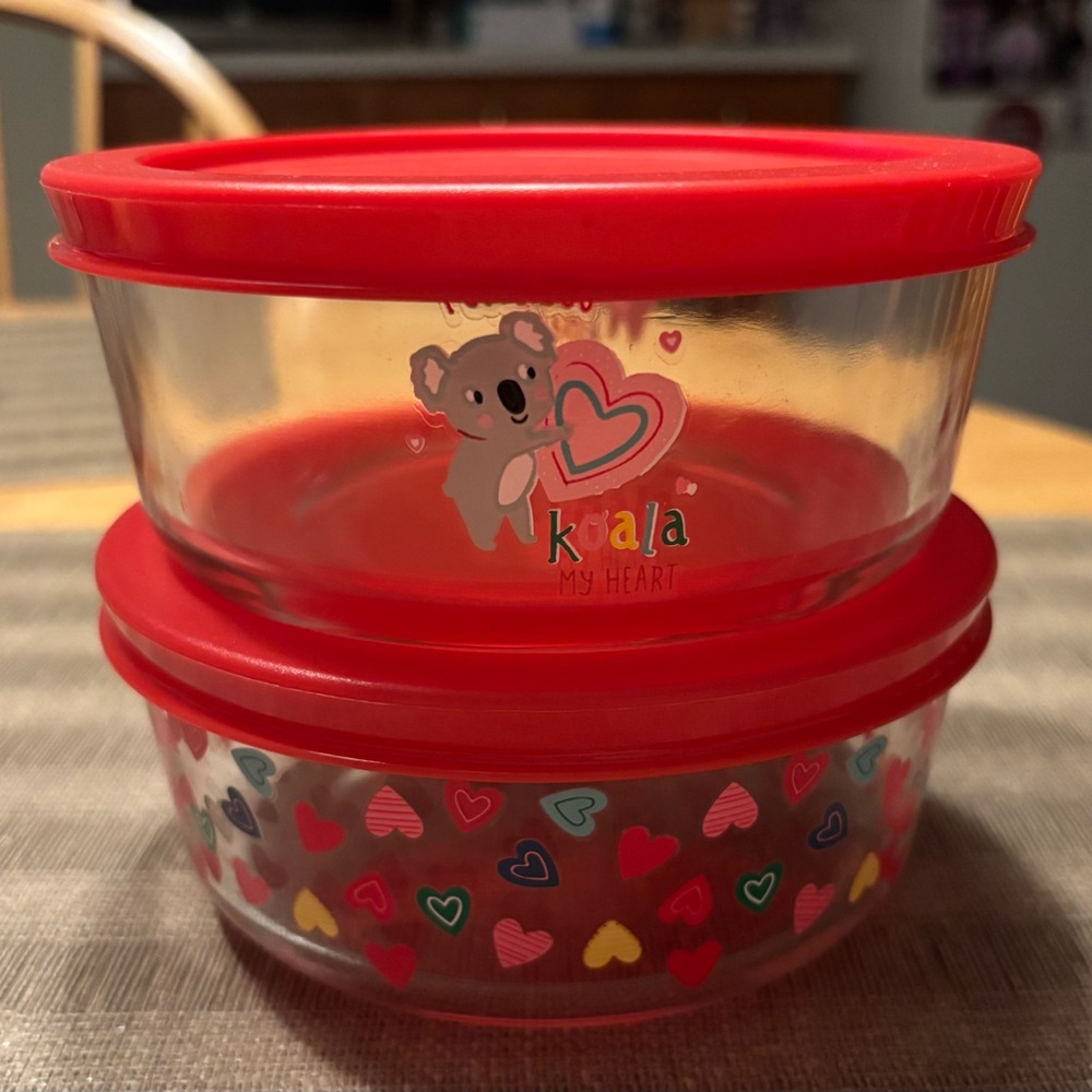 Set of 2 glass containers